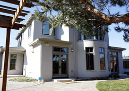 708 Crockett Ave. Residence